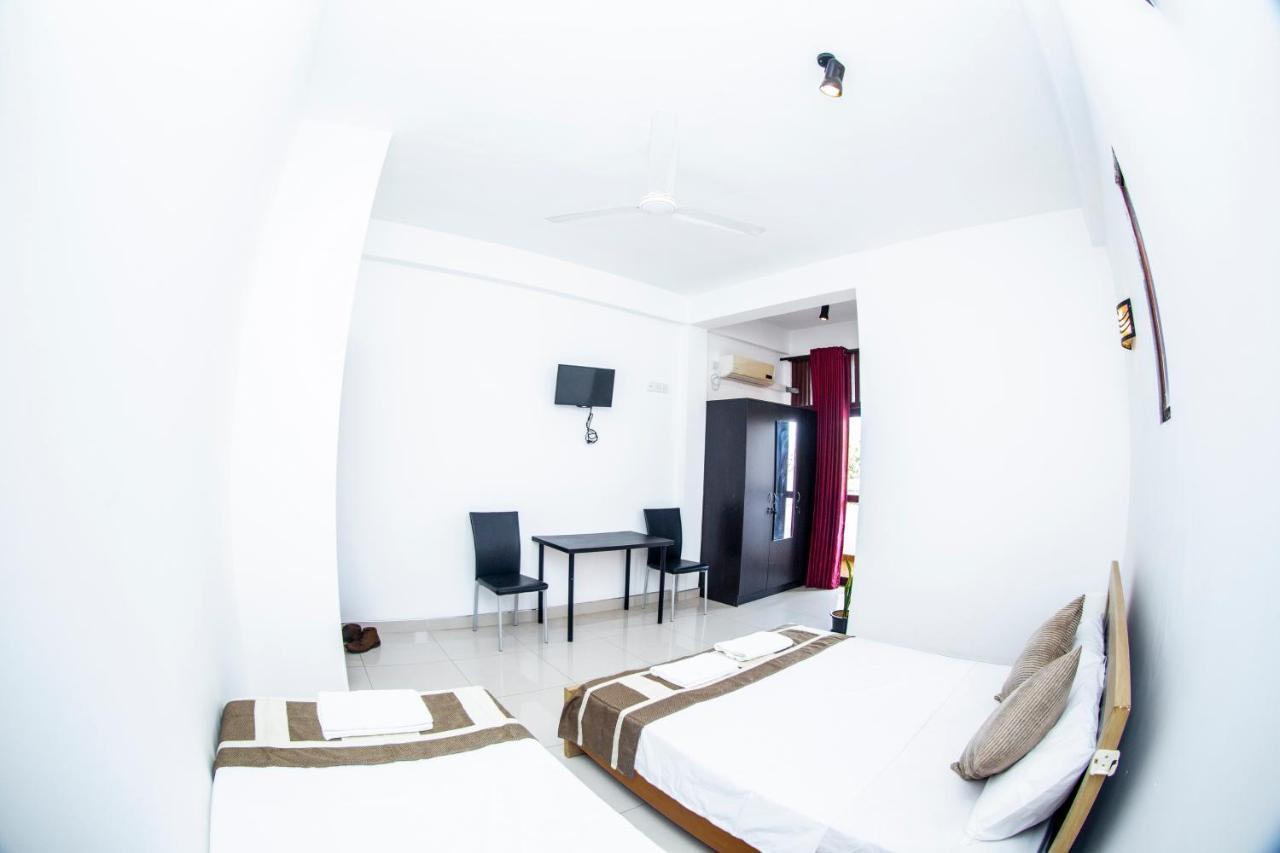 Anthuan Residence Negombo Extérieur photo